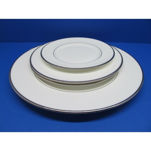 Royal Doulton Signet Dinner Salad and Bread Plate - Picture 6 of 12